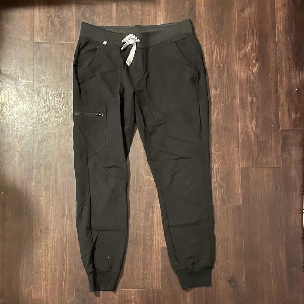 FIGS Black Zamora Jogger Scrub Pants